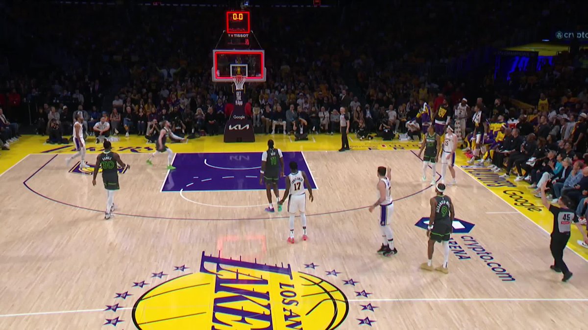 LUKA FROM HALFCOURT TO END THE THIRD 🎯