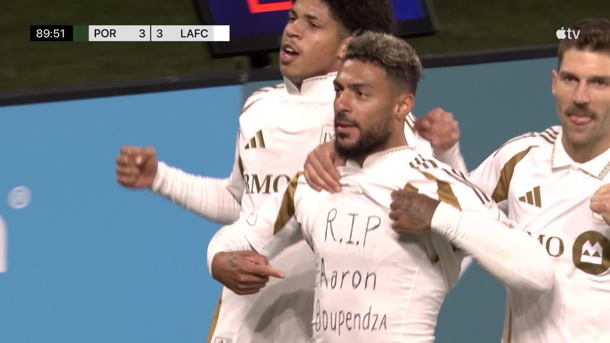 Bouanga evens it 3-3 from the spot in the 90th minute! 🔥 📺 #MLSSeasonPass or Apple TV+: