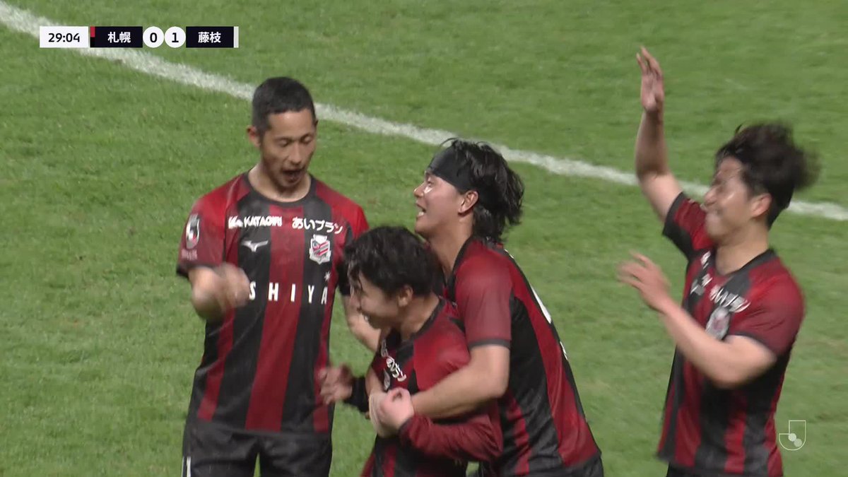 #田中克幸 の見事なフリーキック👏 🎦 ゴール動画 🏆 明治安田J2リーグ 第10節 🆚 札幌vs藤枝 🔢 1-1 ⌚️ 30分 ⚽️ 田中 克幸(札幌) #Jリーグ
