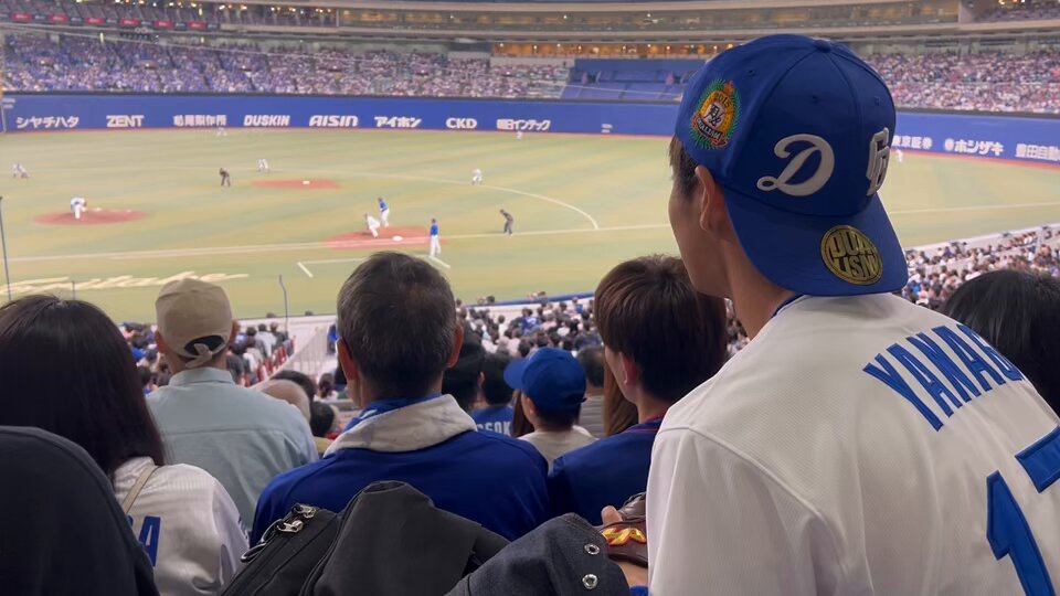 中日ドラゴンズ、勝ちましたーー‼️‼️‼️ 始球式はどうなることかと思いましたがしっかり勝って、初カード勝ち越し、勝率5割と最高の結果になりました😆😆嬉しい☺️✨ 明日のあさドレ♪でも放送するのでぜひ観てください😋📣 #アサヒビール #スーパードライ #始球式 #ドラゴンズ #どらほー っと😆
