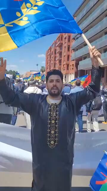 🚨 En direct de la marche des Amazighs à Marrakech 🇲🇦! ✊ Fiers de nos racines. #Amazigh #Kabylie #Marrakech #Fierté