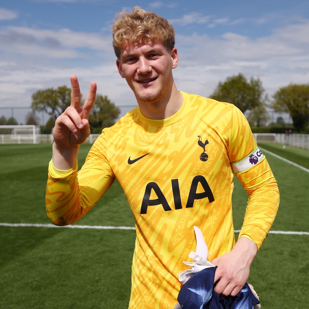 A crucial double save from Captain Sam Archer yesterday 😍 #U18PL | #TOTAVL