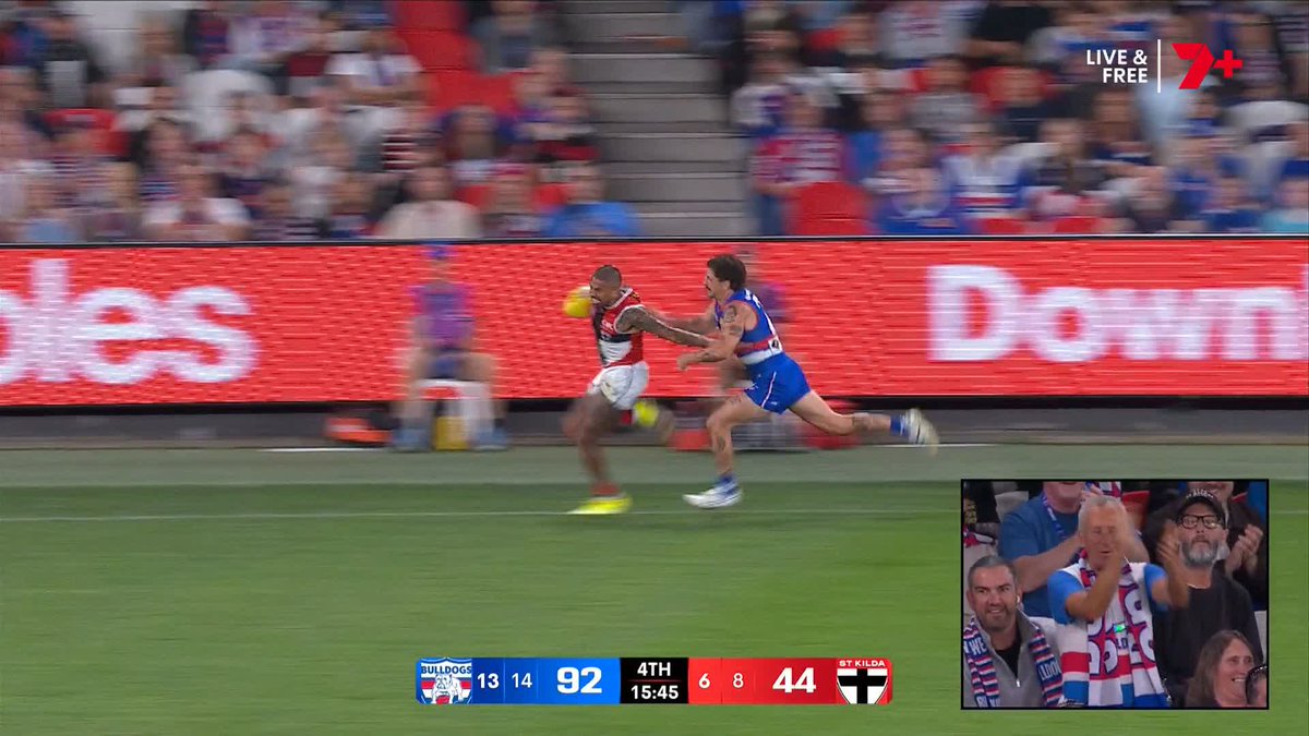 LIBBA CHASED BRAD HILL DOWN! #AFLDogsSaints