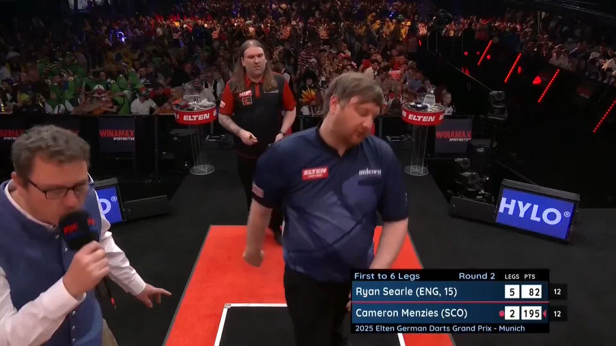 SEARLE SAILS THROUGH! Ryan Searle breezes past a below-par Cameron Menzies 6-2. 📺 #ET4 | R2