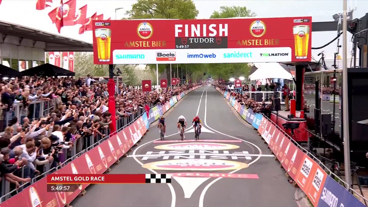 🚴🇳🇱 | Stervende zwanen zijn het! Evenepoel gaat vroeg, Pogacar komt er niet overheen en dan wint Skjelmose de Amstel Gold Race?! Wat een krankzinnige finale. 🙌🇩🇰 📺 Stream koers op HBO Max