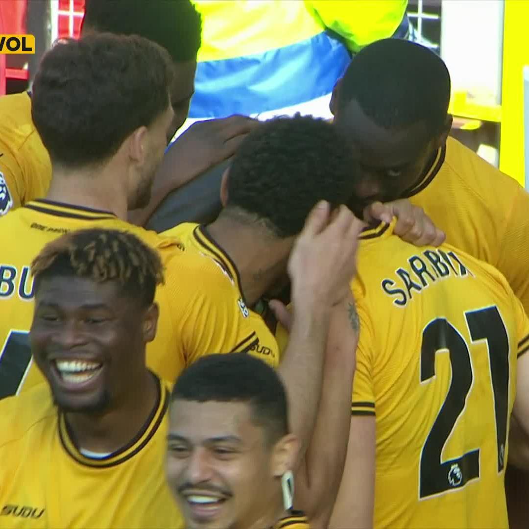 Pablo Sarabia 😲🎯 When your Super Sub fires in a world-class freekick 😮‍💨 📺 Stream #MUNWOL on DStv: