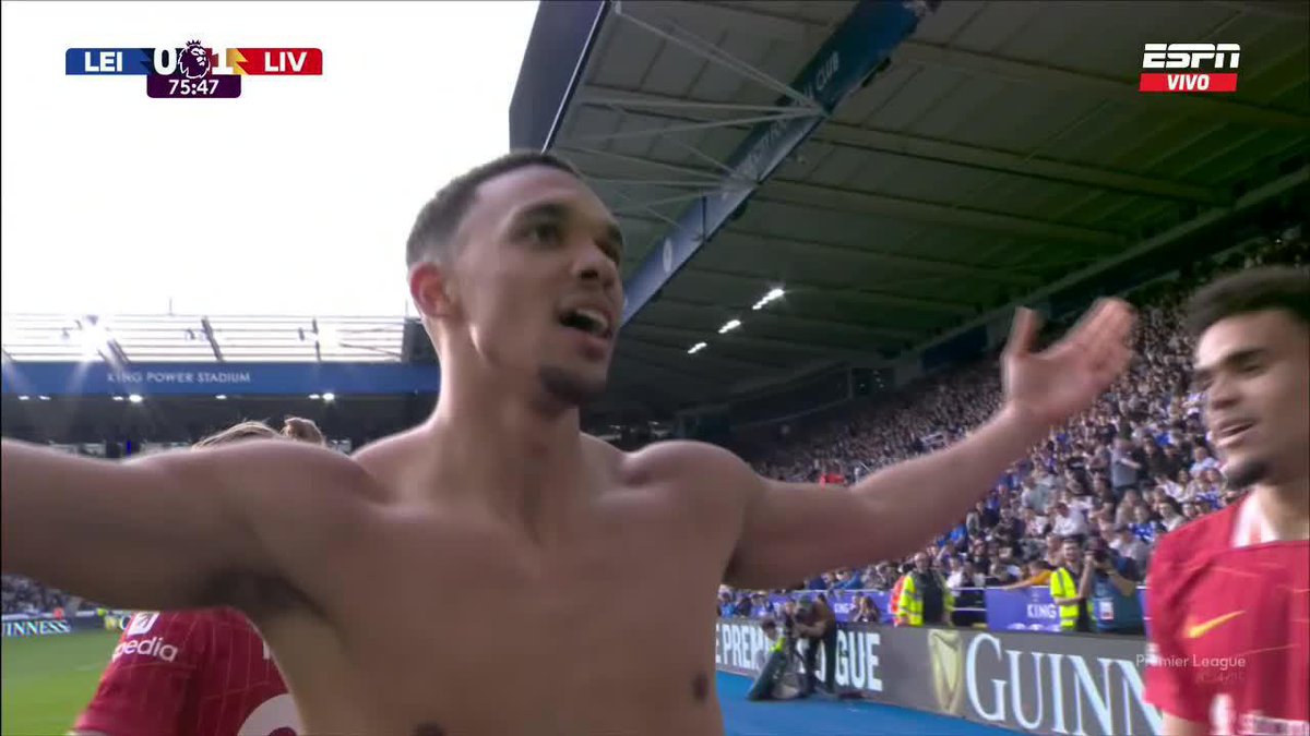 🤯🍿 LA VOLEA DE ZURDA DE ALEXANDER ARNOLD PARA EL 1-0 DEL LIVERPOOL. A UN PASO DEL TÍTULO. 🏆