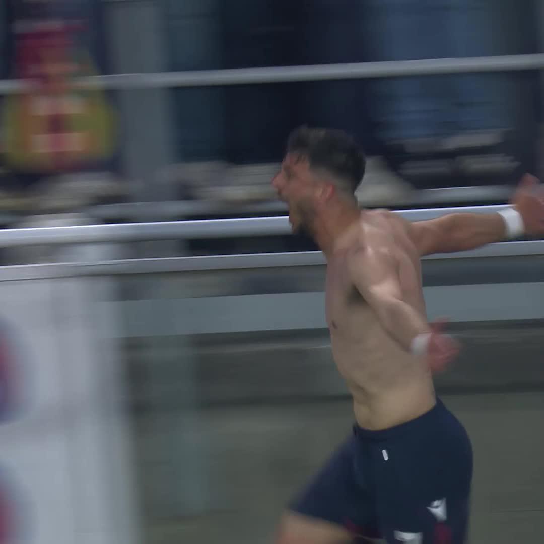 ORSOLINI! WHAT A GOAL! WHAT A MOMENT!! BOLOGNA LEAD IN THE LAST MINUTE! 🤯 #BolognaInter 1-0