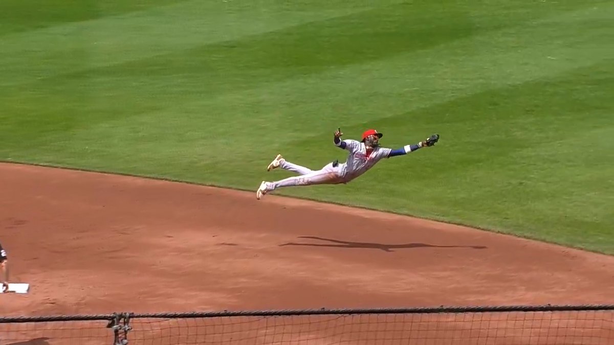 CINCINNATI REDS SHORTSTOP, ELLY DE LA CRUZ