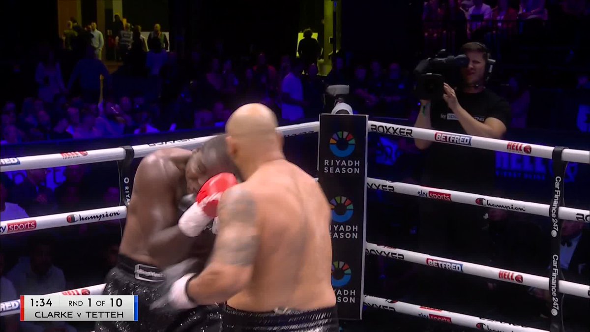 CLARKE STOPS TETTEH IN ROUND ONE! 💥 Frazer Clarke DROPS Ebenezer Tetteh with a massive right hand before finishing the job ‼️ #WhittakerCameron2 | Live NOW on Sky Sports