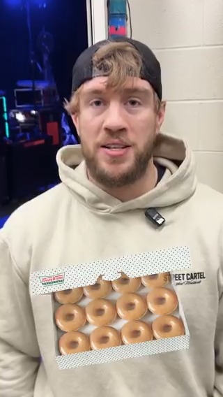 AEW posted a video of AEW wrestlers talking about their favorite snacks. Happy 4/20 😂😂😂