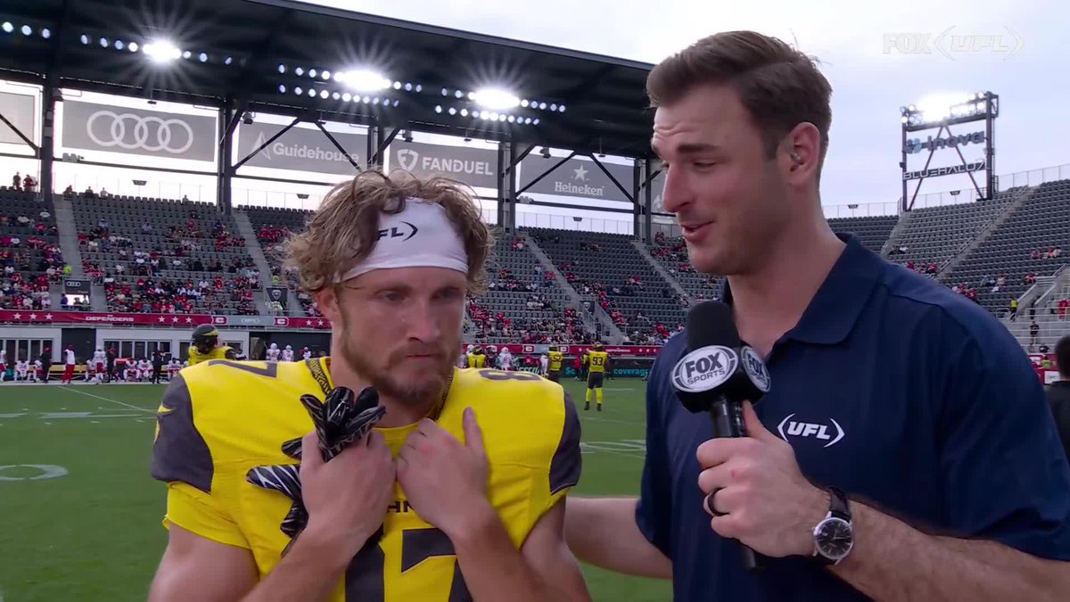 83 yard-punt return 👏👏 Mathew Sexton breaks it down with Jake Butt ⬇️