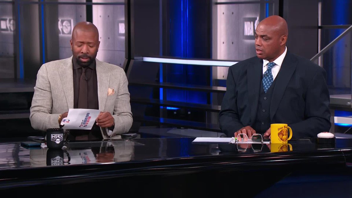 Chuck: "The guy that got you your two trophies" Kenny: "Who got you yours? Oops nobody" 😭