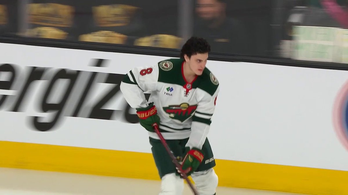 A #StanleyCup Playoffs rookie lap! 🤩 Enjoy the moment, Zeev Buium! 🇺🇸: ESPN ➡️ 🇨🇦: Sportsnet or stream on Sportsnet+ ➡️