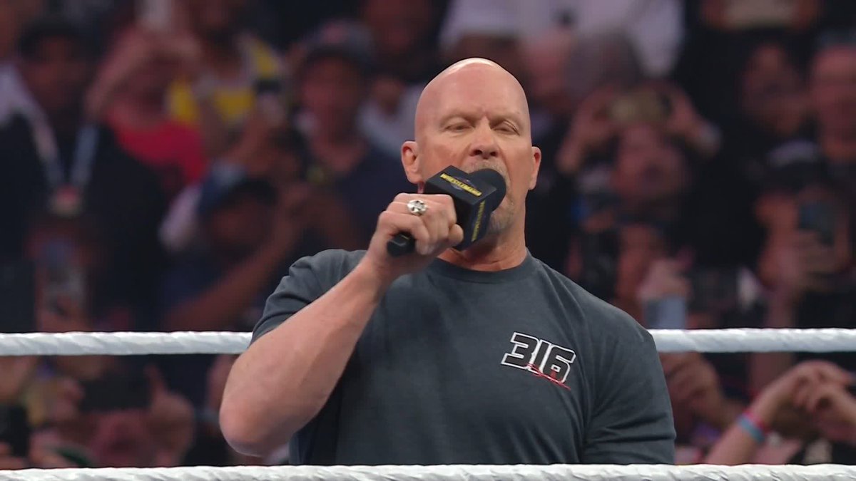 SWIG OF BEER for the #WrestleMania sold out attendance! ๐บ