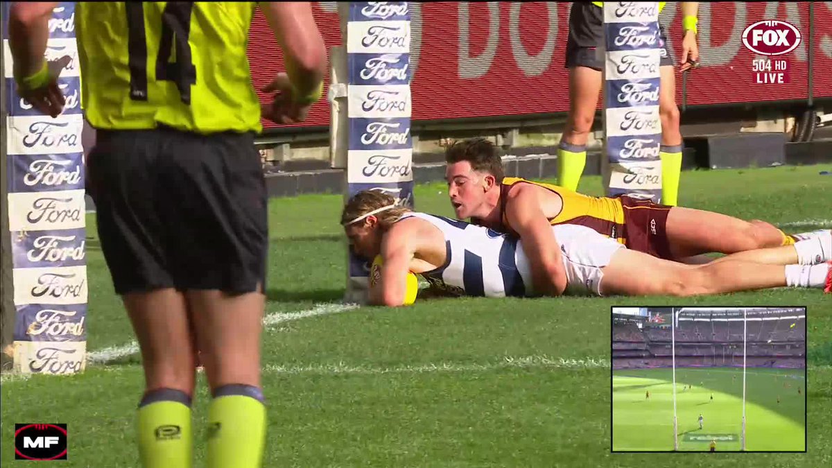"That is GONE, how's he got rid of that?" 👀 How did you see it? 📺 Watch #AFLCatsHawks LIVE on ch. 504 or stream on Kayo: ✍️ BLOG 🔢 MATCH CENTRE