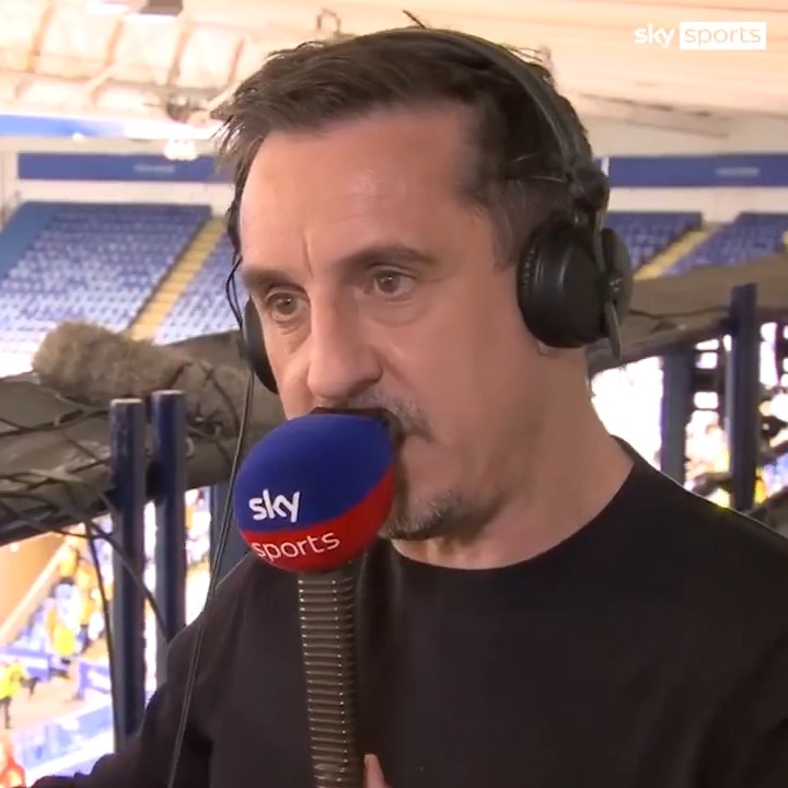 'Van Dijk is the COMPLETE centre-back' 🔴 Listen to the Gary Neville Podcast in full on our YouTube channel now 🎙️
