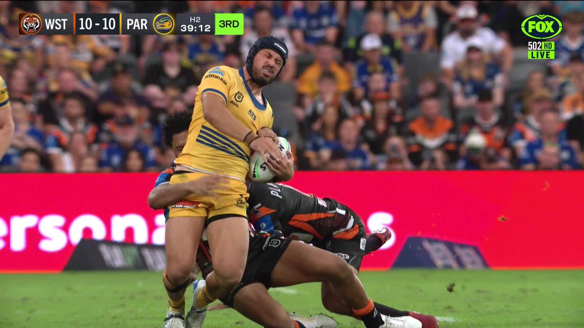 "He cannot be on report... That's outrageous" What are your thoughts on this "hip-drop tackle"? 📺 Watch #NRLTigersEels on ch.502 or stream on Kayo: ✍️ BLOG 🔢 MATCH CENTRE