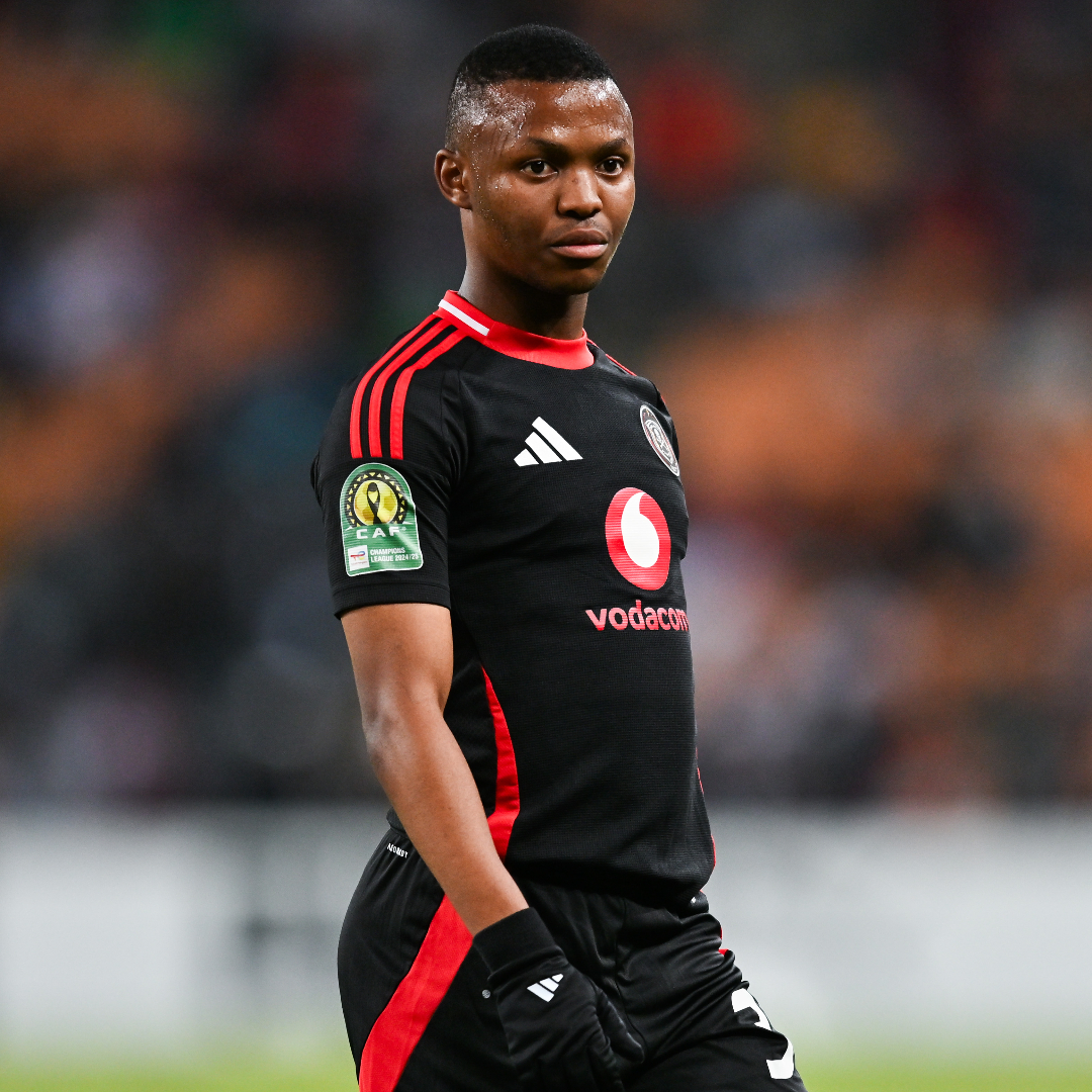 Mohau Nkota steals the spotlight. 🌟 Brilliant moves by Orlando Pirates' star securing the QNET #SkillOfTheDay in the #TotalEnergiesCAFCL semi-finals 1st leg. 🇿🇦