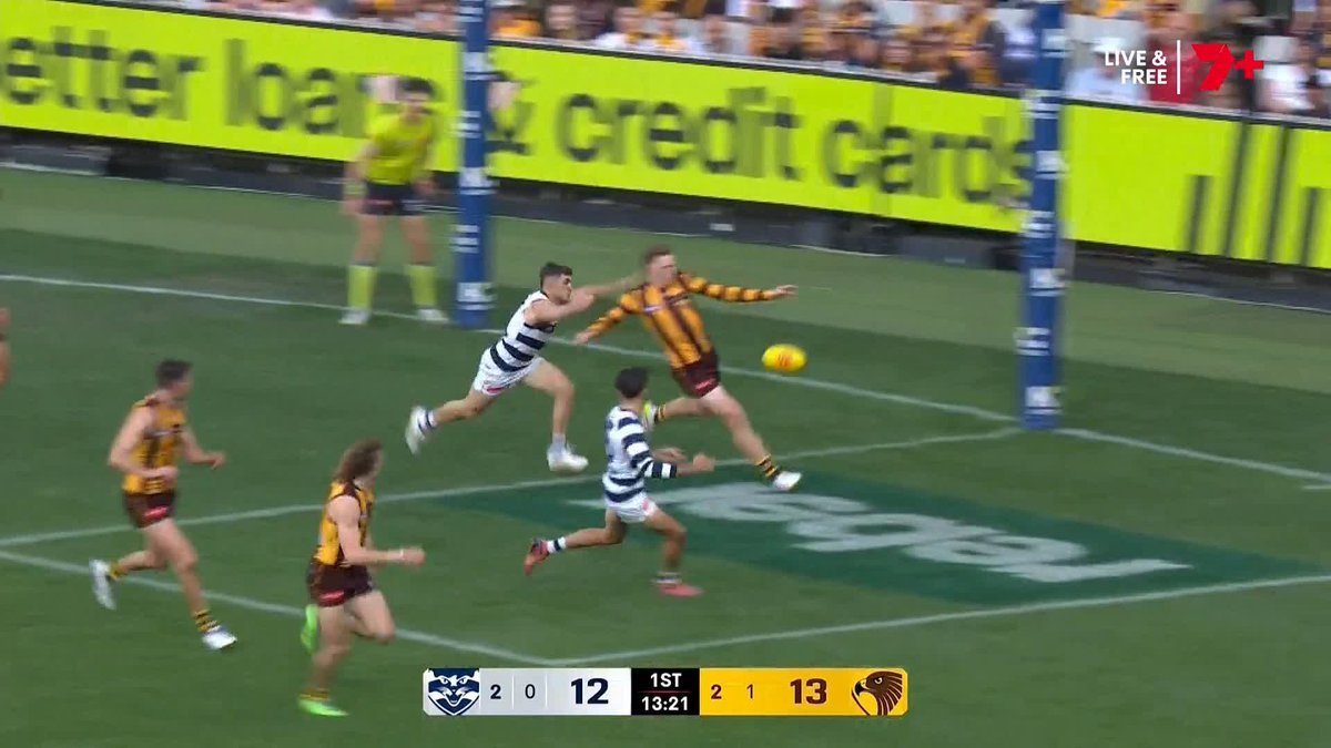 "As a captain it's really hard to be assertive in your leadership if you're not disciplined yourself." 🗣️ Nick Riewoldt on James Sicily after #AFLCatsHawks