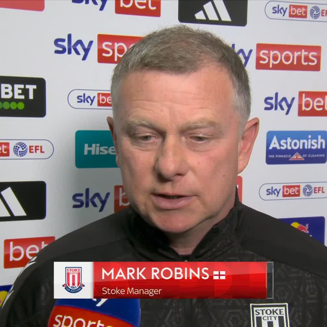 "For me, they're the best team in the division" 🔝 Mark Robins says that his side will need to put in a solid performance to beat Leeds 💪