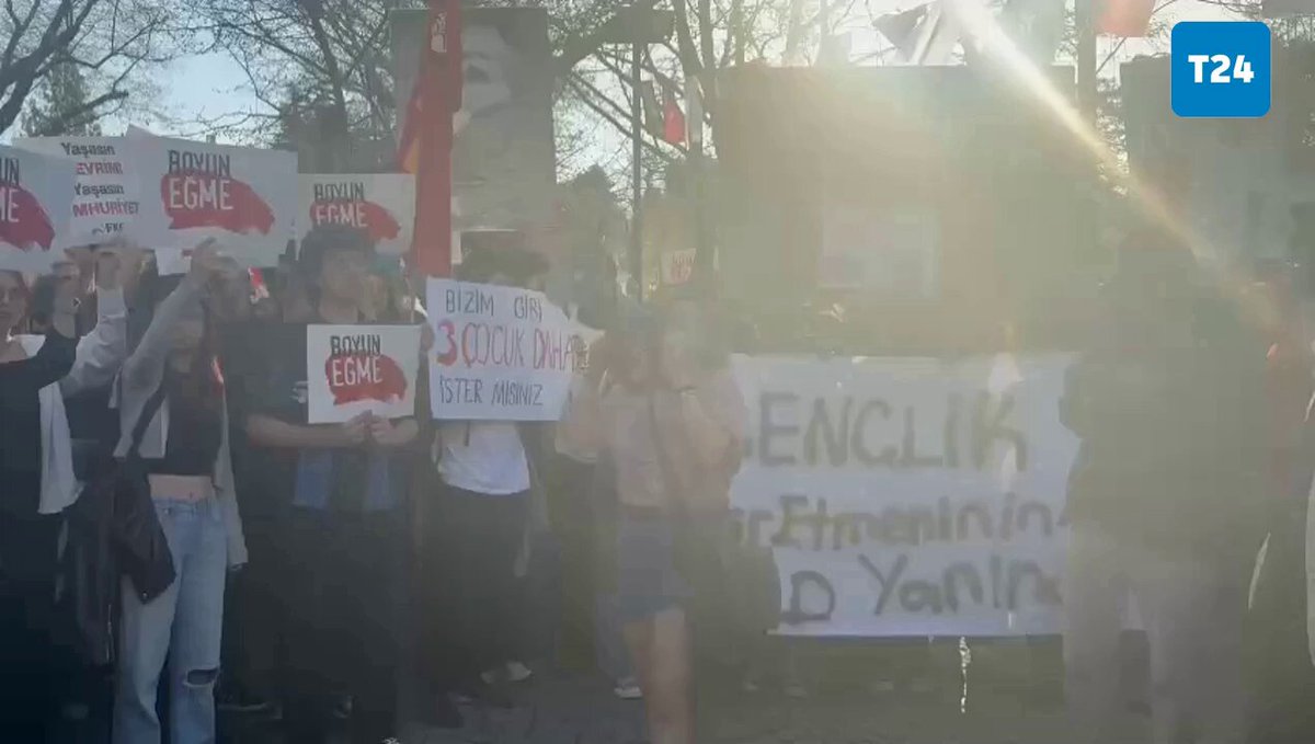 Kuğulu Park’ta toplanan üniversiteli ve liseli öğrenciler: “Gençlik AKP'nin sonu olacak.”