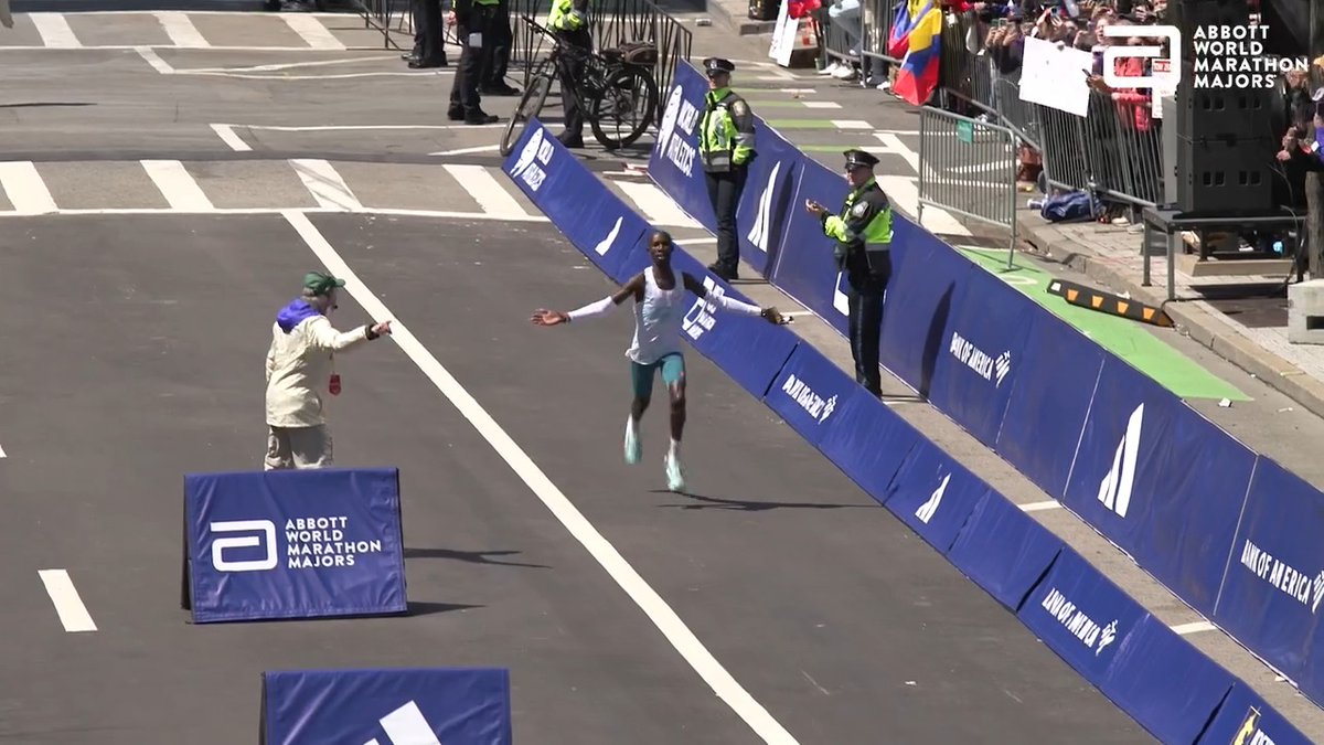 History made in Boston, as John Korir wins the 2025 Boston Marathon. He follows in the footsteps of his brother Wesley who won in 2012, and it's the first time that a set of brothers have won on Boylston Street. Phenomenal performance, John!