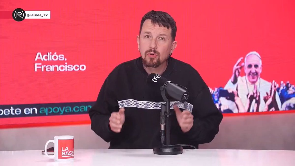 Muchos ateos hemos visto en este jefe de la Iglesia a un líder comprometido con la justicia social. Que la tierra le sea leve. Hoy en La Base hablamos del Papa Francisco 📺