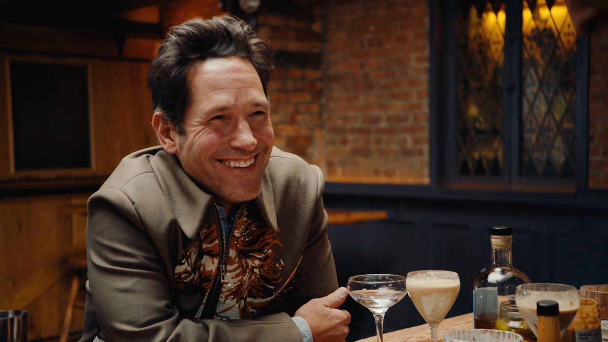 What could go wrong with a Romeo + Juliet inspired cocktail? Paul Rudd and Seth Meyers put it to the test. #DayDrinking