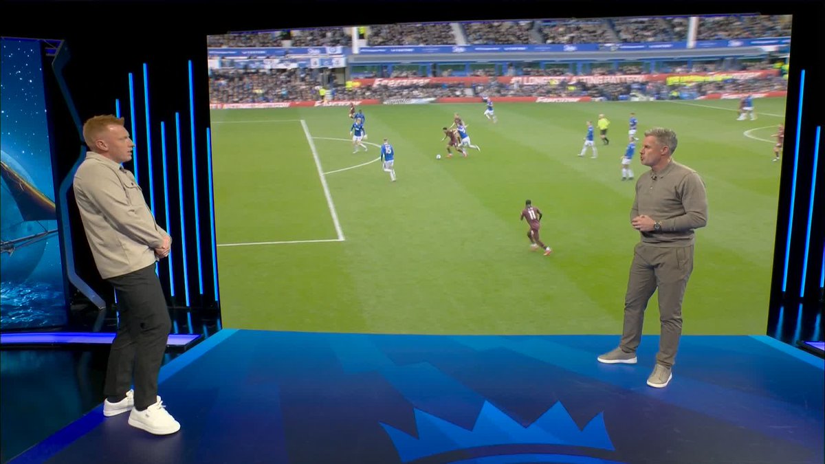 "They're sort of in between" 🤔 Will Still breaks down how Everton defended against Man City 🗣️