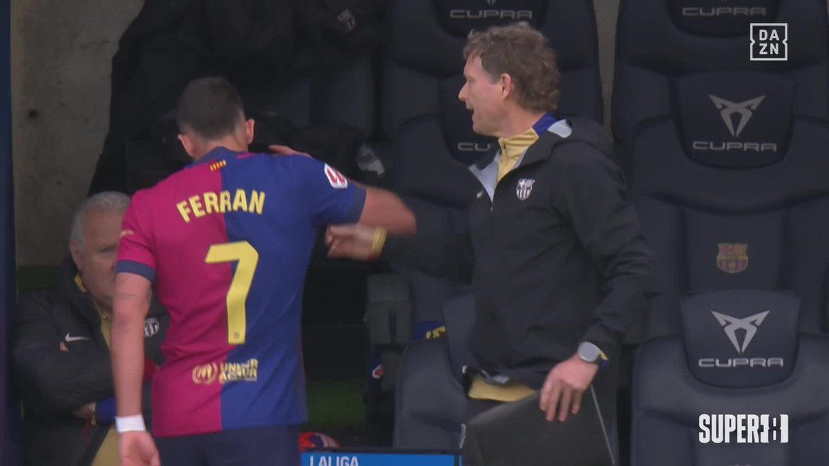 La secuencia completa del cabreo de Ferran Torres tras ser sustituido ante el Celta 😳 #Super8