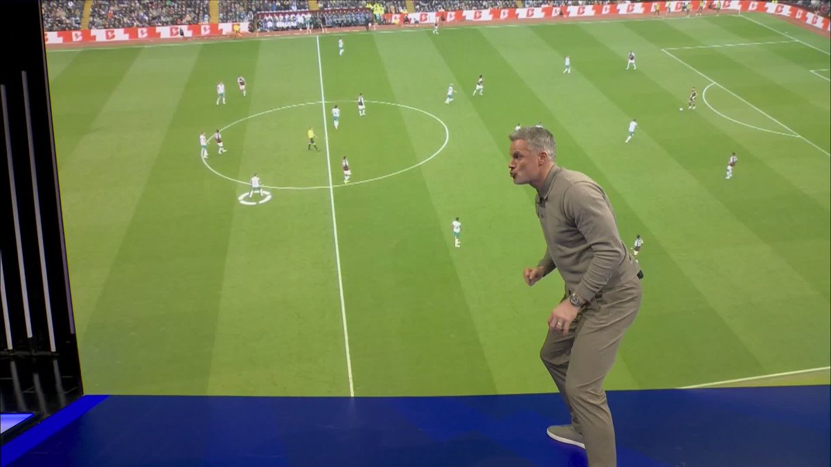 Jamie Carragher analyses Newcastle's 'hybrid system' against Aston Villa 🔍