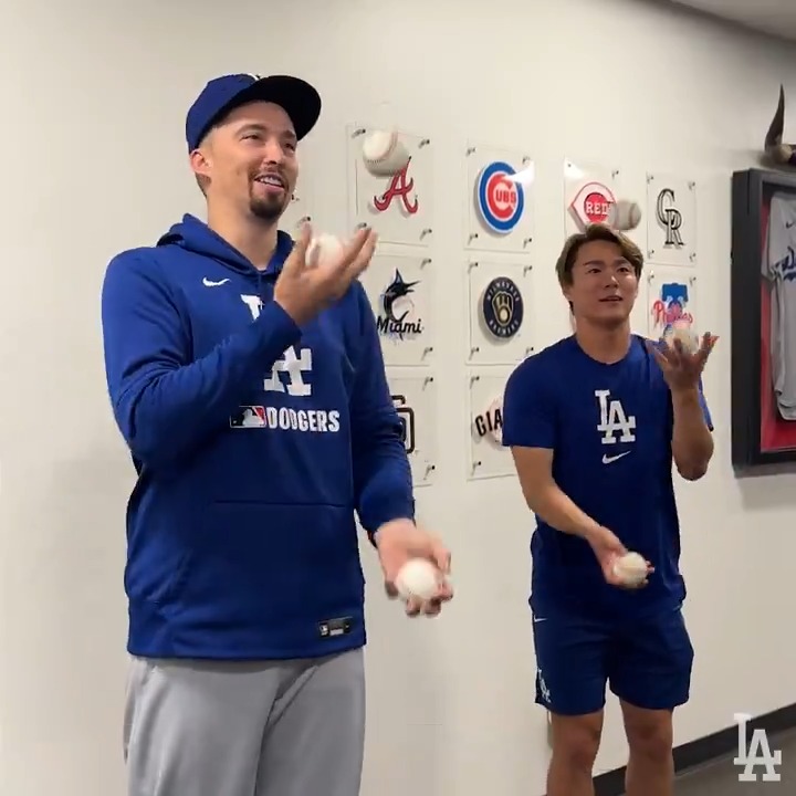 Blake vs. Yoshinobu, juggling edition. 😂