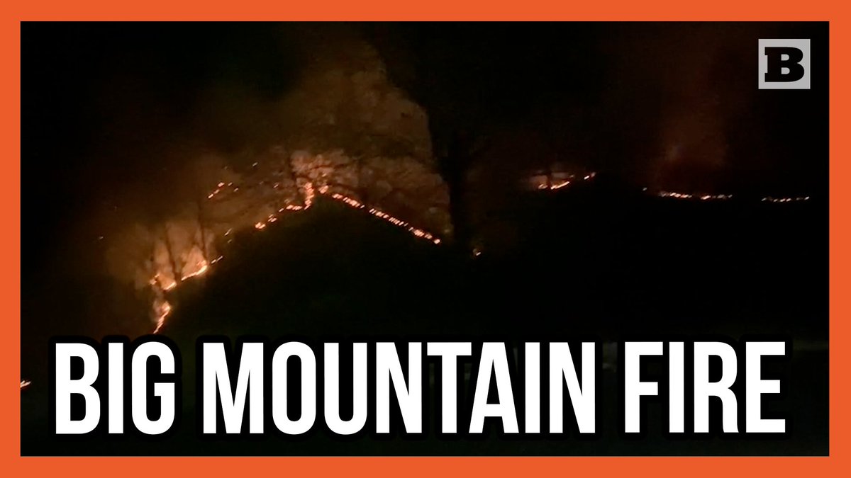 Massive brush fire caught on video in Pennsylvania along the Lehigh River, filling the town of Jim Thorpe with thick smoke.