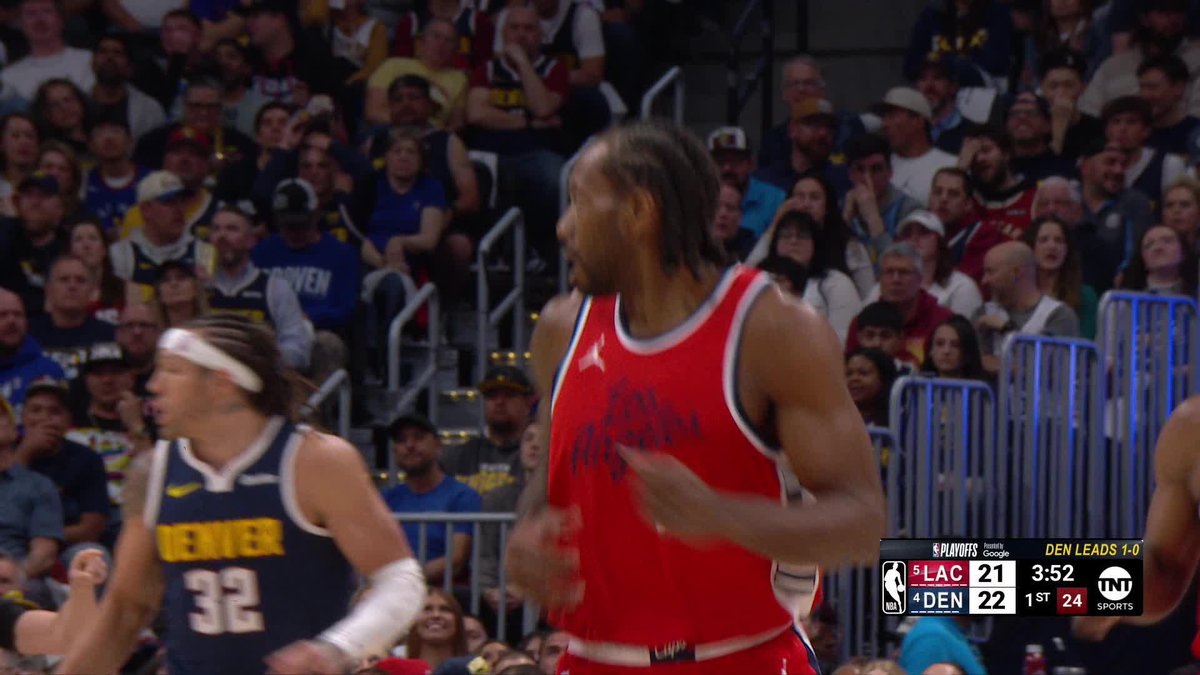 Tween. Tween. Drive. Pull-up. Kawhi's 5-5 with 12 early points 🔥