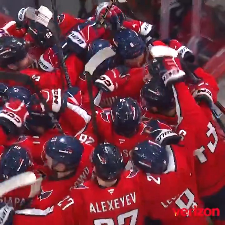 .John Walton's call of the winner for your enjoyment #ALLCAPS | Verizon