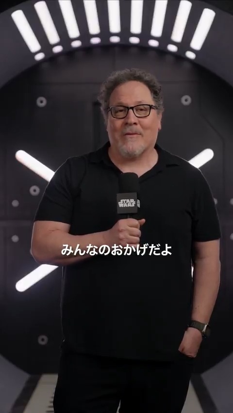 "「#マンダロリアン」の劇場公開が 決まったのは、みんなのおかげだよ" #スターウォーズセレブレーション にて ジョン・ファヴロー監督がファンへの 感謝を語る映像が到着🎥 映画『#スターウォーズ／マンダロリアン・アンド・グローグー』 2026年5月22日(金) 日米同時公開 #SWC2025 #SWCJ