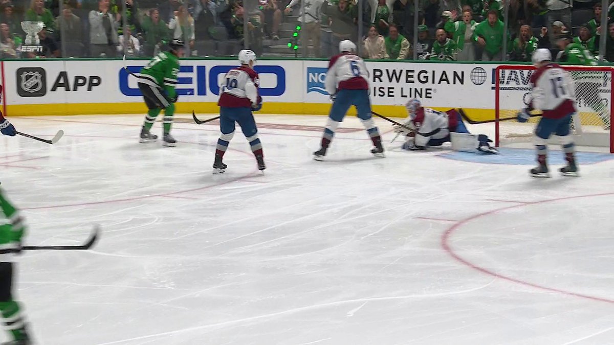 Blackwood with a FULL SPLIT to save the game 😳