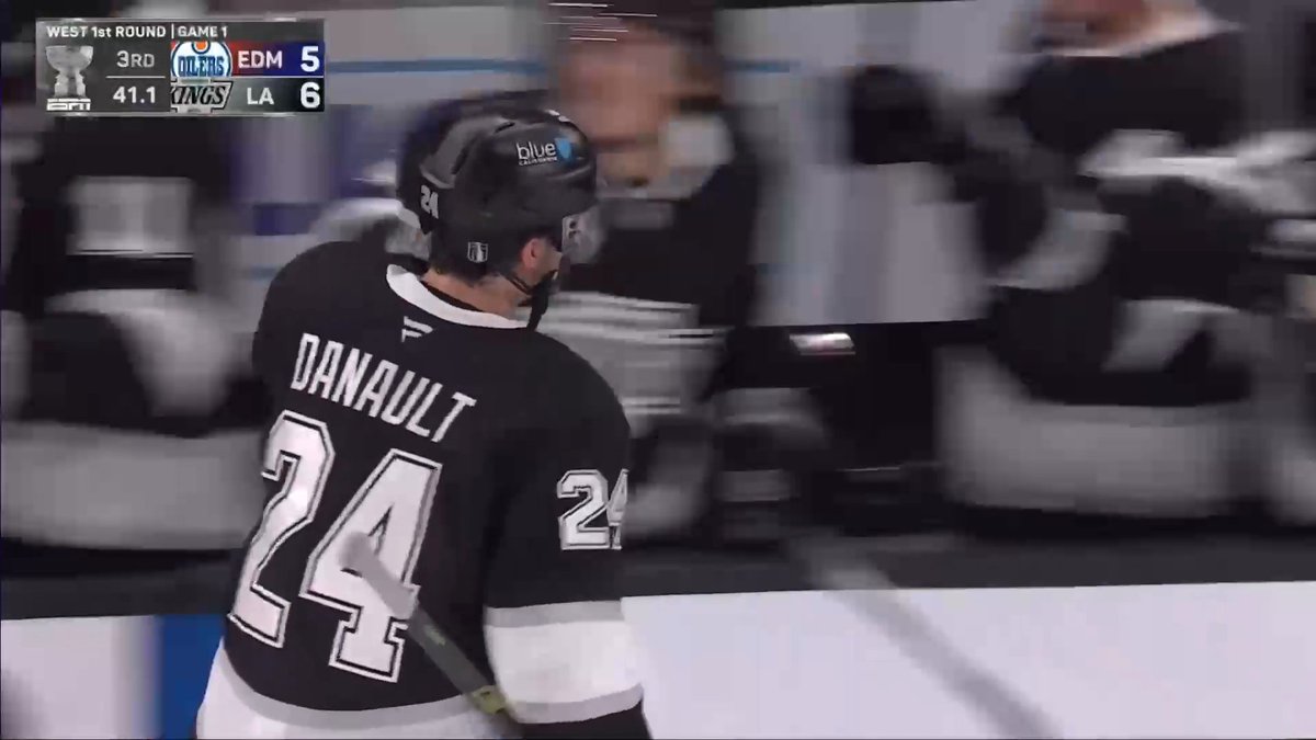 CONNOR MCDAVID TIED IT UP AFTER THE OILERS WERE DOWN 4-0 😱 SECONDS LATER PHILLIP DANAULT WINS IT FOR THE KINGS 🤯