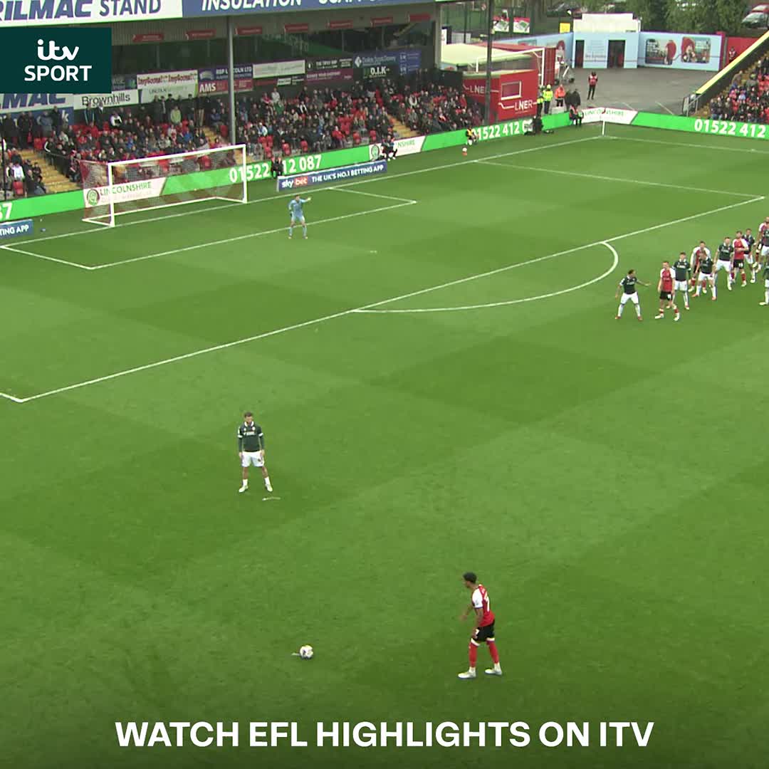 This free kick from Lincoln yesterday is crazy👏👏👏