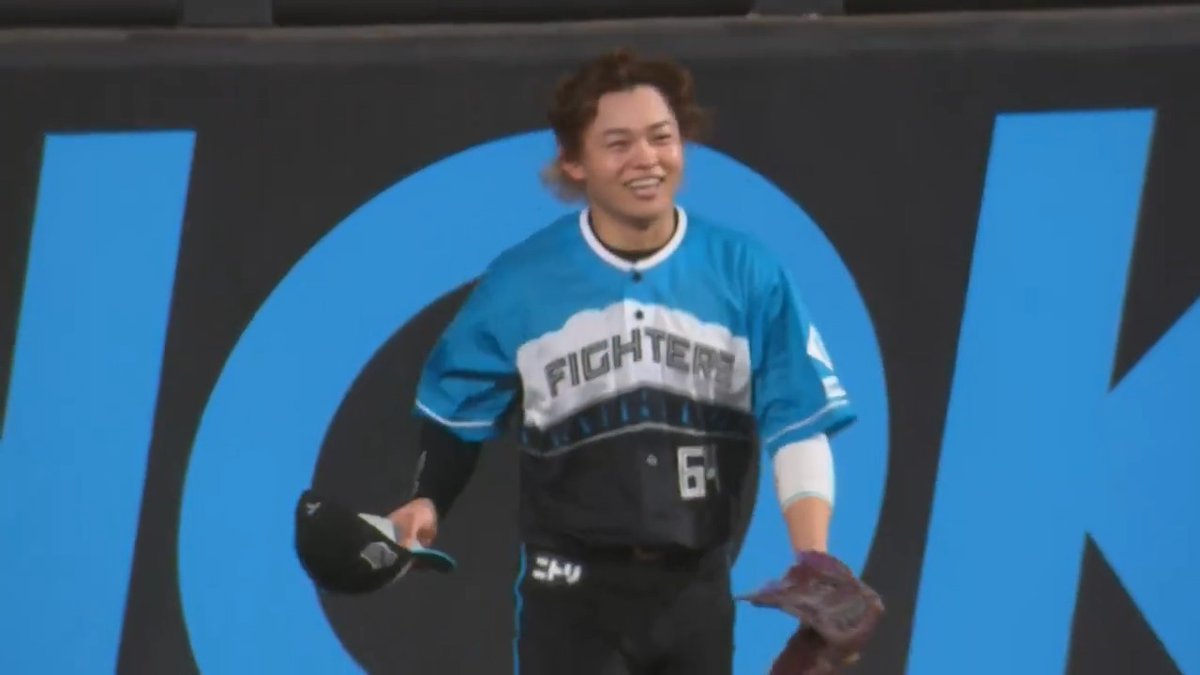 レフトで好プレー👏 北海道日本ハム #田宮裕涼 選手のジャンピングキャッチ✨ #たみやゆあです #lovefighters 👇ライブ配信はこちら