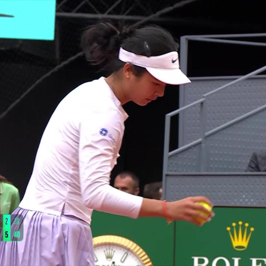 Making moves in Madrid 💃 Alexandra Eala opens the day with a 6-3, 6-2 win over Tomova! #MMOPEN
