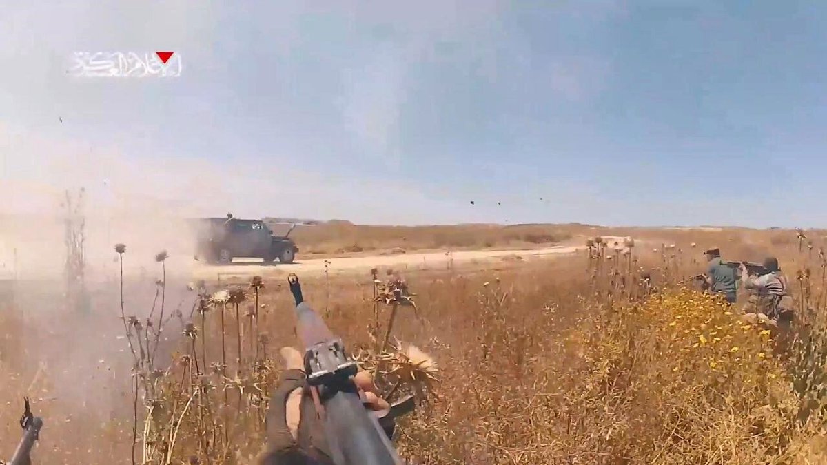 哈馬斯公開伏擊以色列軍車視頻， 卡桑組織（哈馬斯）在貝特哈嫩附近伏擊了乘坐非戰術車輛的以色列國防軍部隊， 提供日期為4月19日，以色列國防軍於宣佈，一名以色列准尉在貝特哈嫩附近遭火箭彈和簡易爆炸裝置襲擊身亡，另有多人受傷。