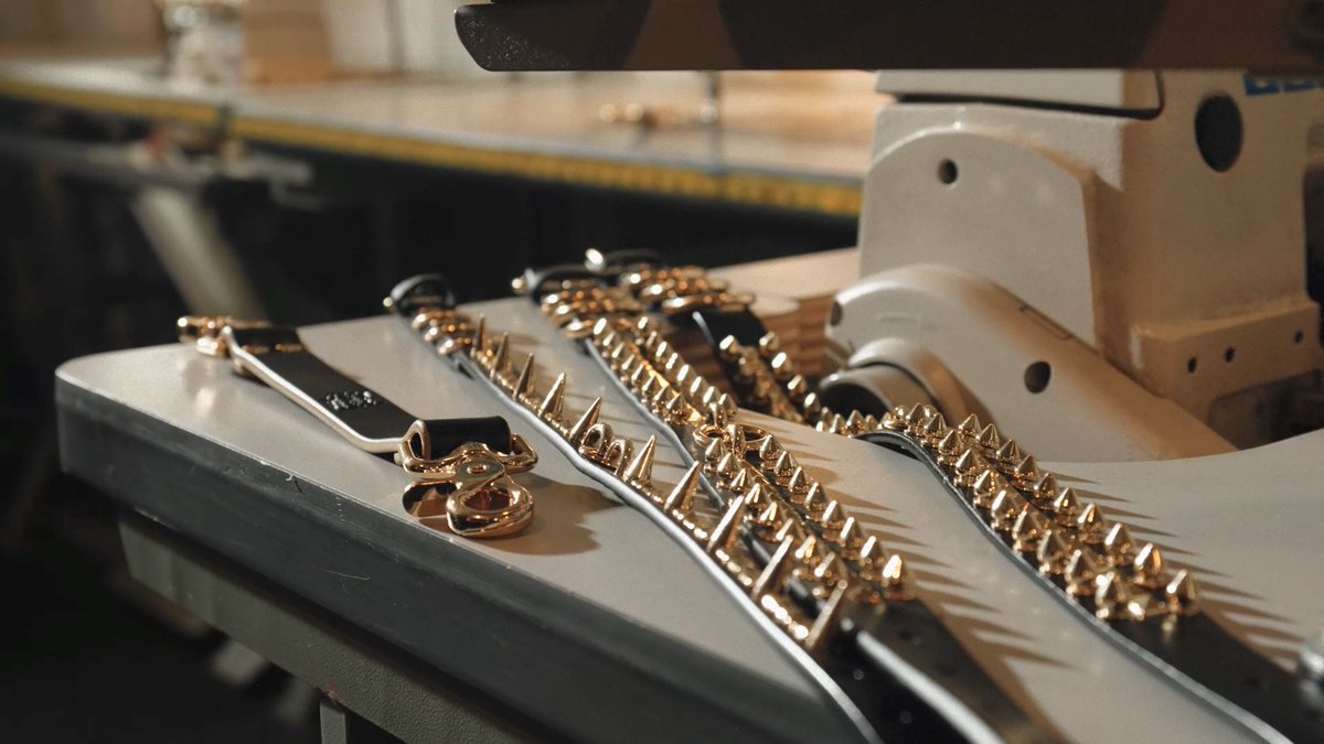 Freak On A Leash x Ashton Michael present a new luxury pet collection, with every purchase benefiting Pup Culture Rescue. Available now: