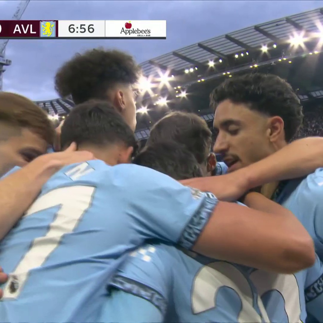 Bernardo Silva's shot finds a way past Emi Martinez as Man City open the scoring! 💥 📺 USA Network | #MCIAVL