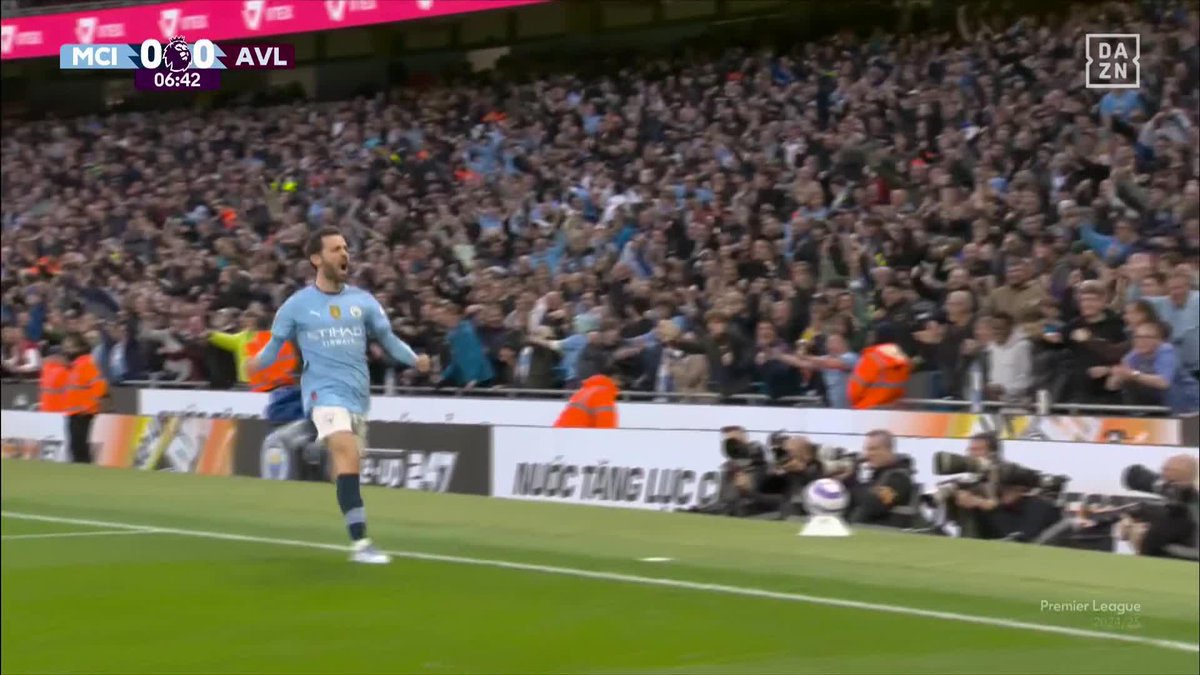 🤯🧤 ¡PERO DIBU! Marmoush inició, Bernardo remató y Emi Martínez ayudó 👀 #PremierLeagueDAZN ⚽️🏴