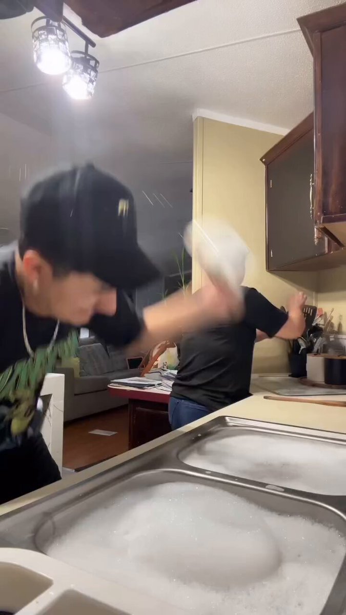 bro just casually dunked his mom in the sink Imao
