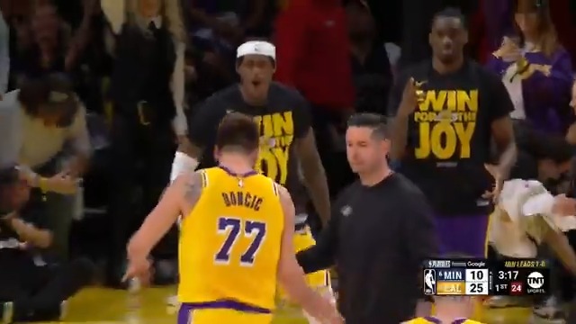 LUKA DONCIC AGRESSIVO PRA TRÊS PONTOS!!!!!!!! DEIXARAM ESSE DEMÔNIO SAIR BASICAMENTE DE GRAÇA!!!!!!!!!!!!!!!!!!
