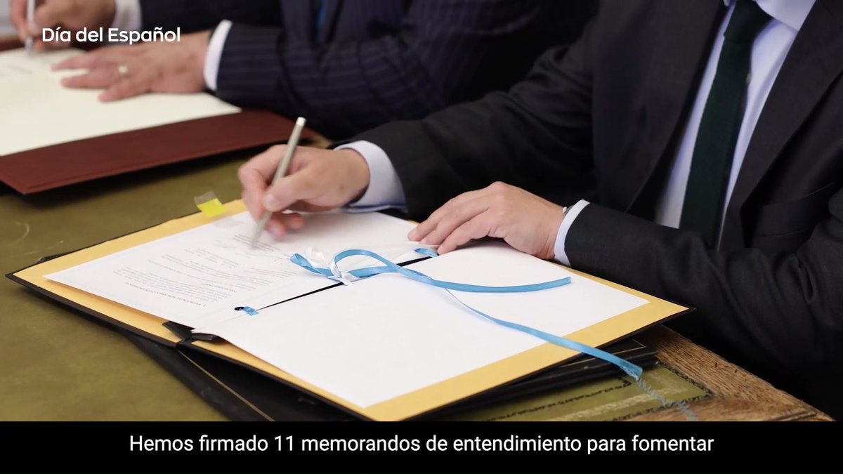 El español es una lengua global con más de 600 millones de hablantes en 2025. Desde el Ministerio de Asuntos Exteriores, UE y Cooperación celebramos el #DíaDelEspañol reafirmando nuestro compromiso con su promoción en el mundo.