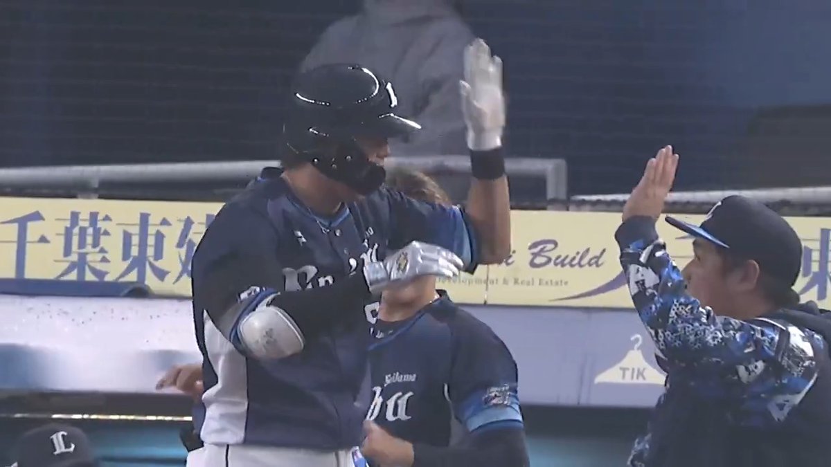 #西川愛也 選手の打球は、初球を捉えてライトスタンドへ! プレイボール直後からチームに勢いをもたらします! #埼玉西武ライオンズ #seibulions #ALLONE